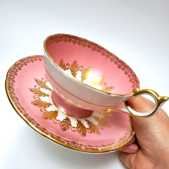 Aynsley Pink & 22k Gold Tea Cup & Saucer Bone China Corset Design Queen … - Picture 4 of 14